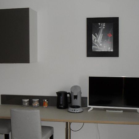 # Studio Bon Emplacement Avec Parking # Ильзак Экстерьер фото